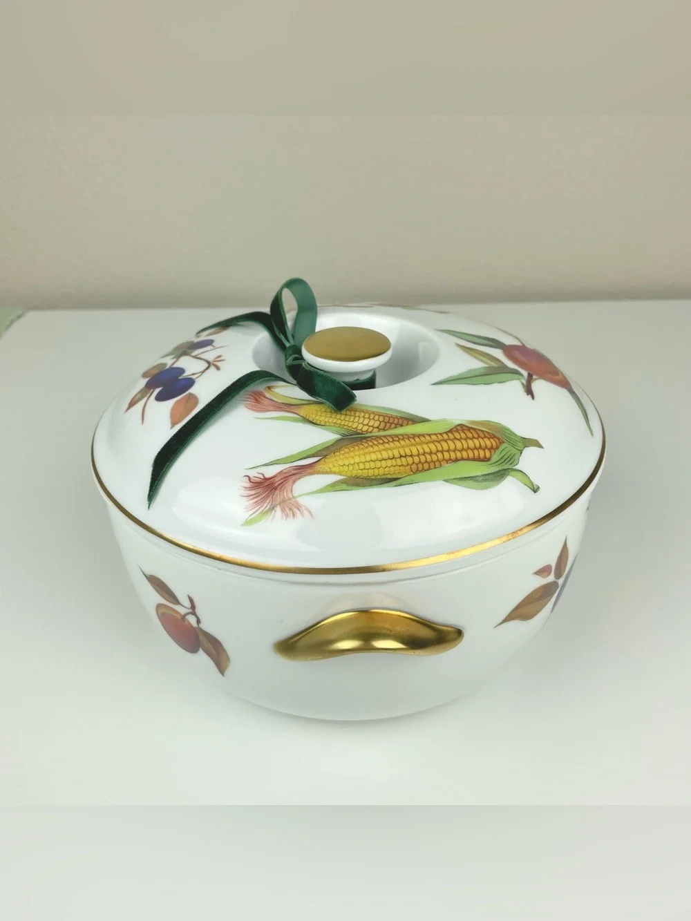 Vintage 1960s royal